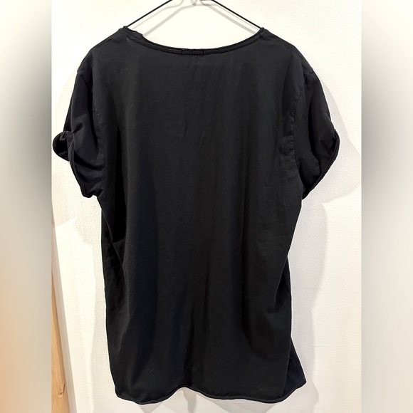 DIVIDED alternative shirt - Picture 2 of 2